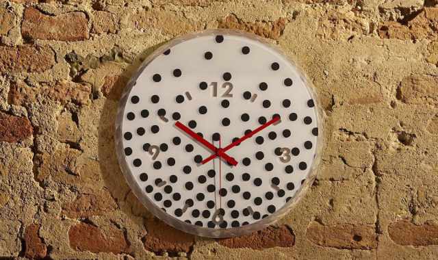 7 esempi di orologi da parete moderni di design