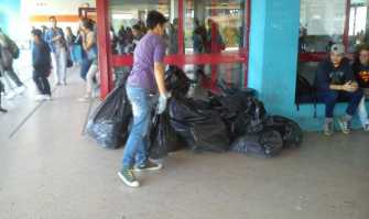 Liceo Marco Polo: �Se non pulite la scuola, vi tolgo la ricreazione�. E' guerra tra preside e studenti