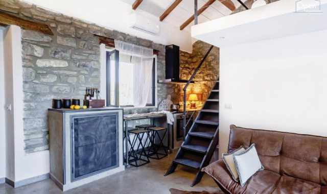 Scopri la magia di Roseto Capo Spulico e l'eleganza della Dimora Sollazzo