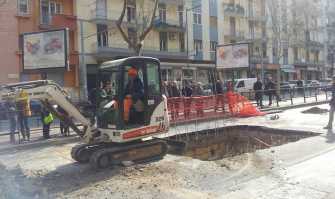 Voragine in viale Unit� d'Italia: ecco cosa c'� sotto la strada