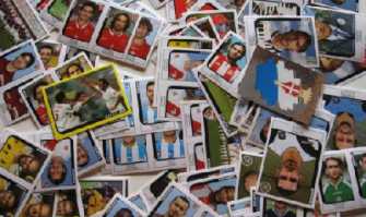 Schiaffetto e Mano in petto: tutti i giochi che si facevano con le figurine