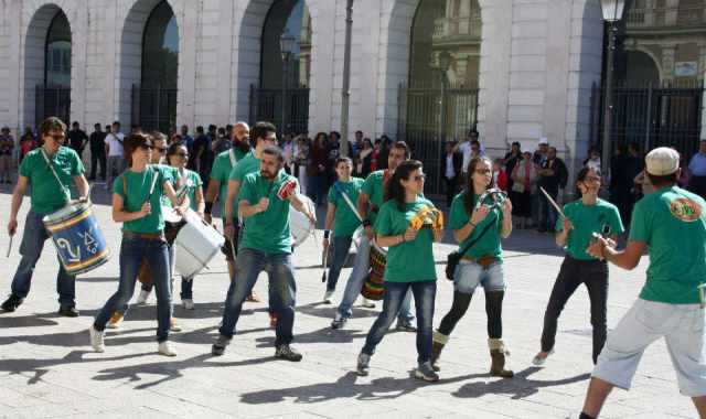 I percussionisti dell'ASUrdD Batukada: Ci ispiriamo al Brasile cercando l'originalit