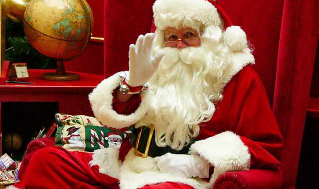 Esclusivo, intervista a Babbo Natale: «Vesto di rosso per volere del mio sponsor, la Coca Cola» 