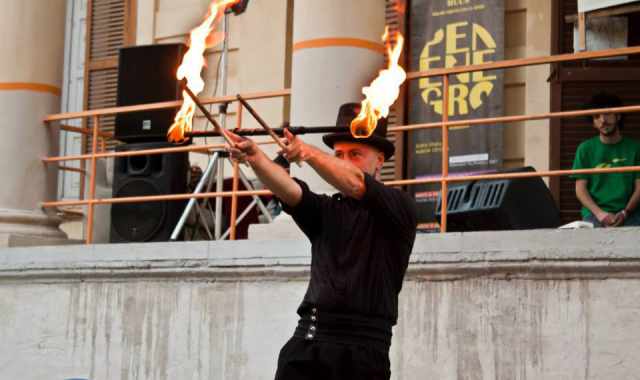 Albo dei buskers, a Bari iscritti solo in 5: Qui ci vedono come accattoni