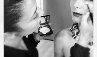 Trucco, quanti segreti. L'esperta: �Bisogna per� scegliere tra occhi e labbra�