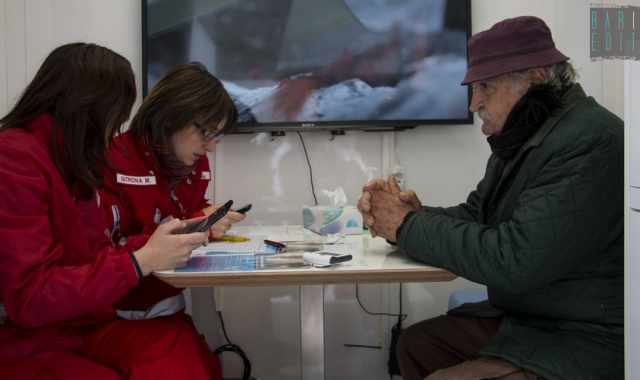 A Bari il ''tracing bus'': per regalare una telefonata a chi non se lo pu permettere