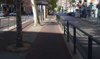 Pista ciclabile di Viale Unit� d'Italia, attenzione a crepe e pericoli 