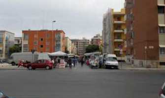 Japigia, cittadini vittime del mercato all'aperto e dell'abbandono