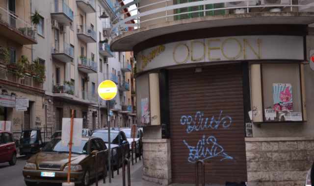 Odeon, Kursaal, Royal, Orfeo: viaggio tra i venti ex cinema storici di Bari