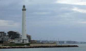 Furti e vandalismi, baby gang sconvolge San Cataldo: �Salviamoli�