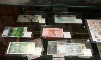 Filatelia e numismatica, antica passione: �Ma a Bari non c'� cultura�