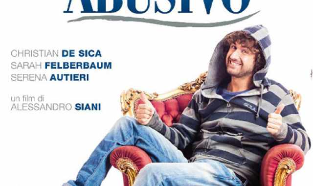 Il principe abusivo, leggerezza e tante risate: non delude la prima regia di Siani