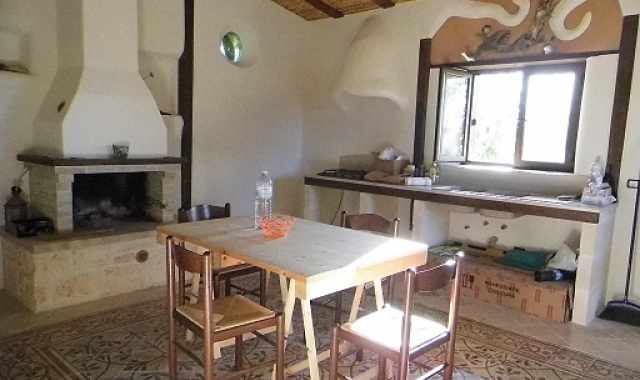 In Puglia le case di paglia e bioclimatiche: ecologiche e futuriste