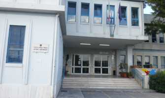 La Santomauro si allaga: a mollo i 6mila libri della biblioteca di Carrassi