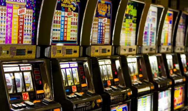 Il gioco d'azzardo si combatte alzando le tasse