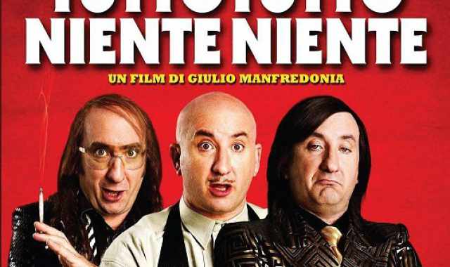 Film. Tutto tutto niente niente, Albanese si fa in tre ma non convince