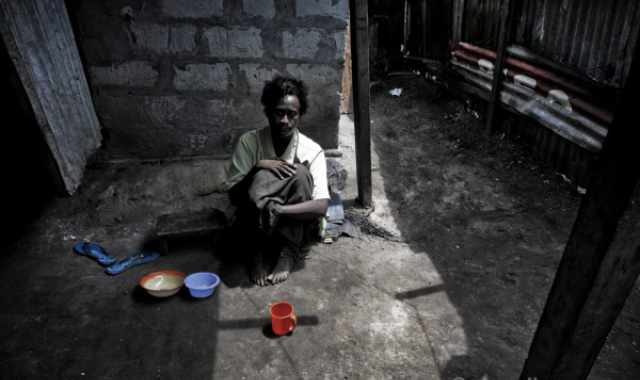 Il fotoreporter Carrozzo: �Racconto di Chanty, vive legata a una catena�