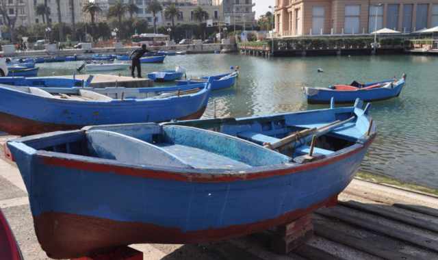 Il gozzo, antica e colorata barca a remi: �Una moglie per i pescatori�