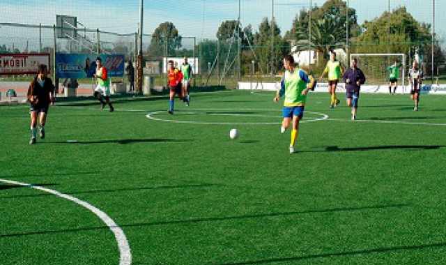 Calcetto, basta con le discussioni in campo: ecco le regole su falli e punizioni