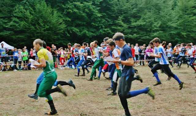 L'orienteering, correre con mappa e bussola nei boschi: Altro che navigatore