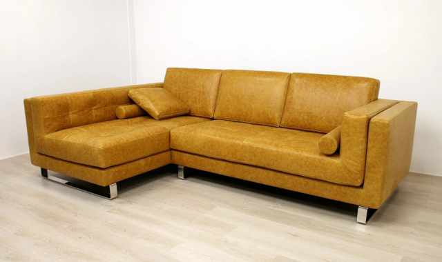 Interior design: il fascino senza tempo dei divani su misura per la zona living