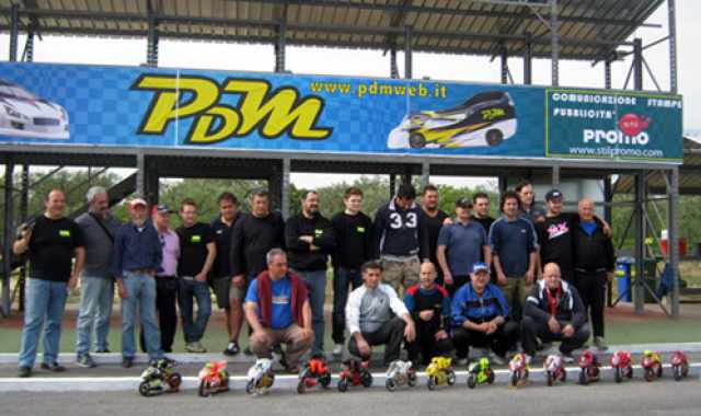 Ad Acquaviva c' il ''Paese delle meraviglie'', dove si corre con le auto radiocomandate