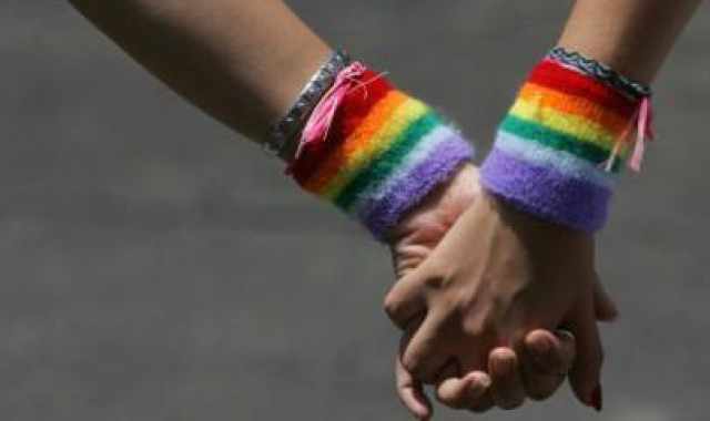 Lesbiche, mondo nascosto: Siamo tante ma ci mimetizziamo per paura