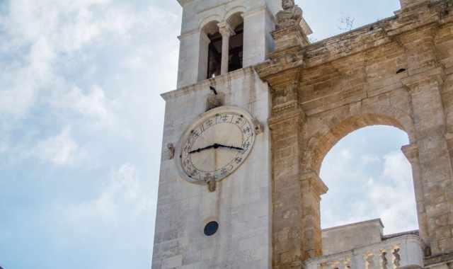 La storia degli antichi ''orologi da torre'': a Bari ce ne sono otto ancora funzionanti