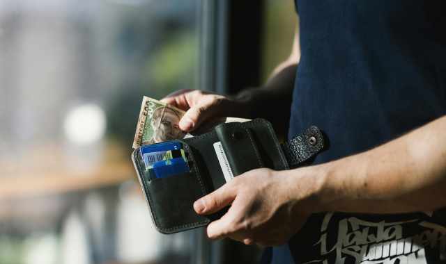 Pagamenti digitali e commercio locale a Bari: Come bar, negozi e mercati si stanno adattando