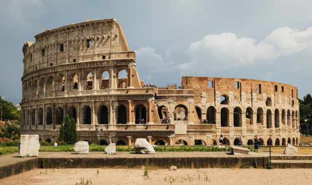 L'evoluzione del gioco: dalle arene romane alle interfacce digitali