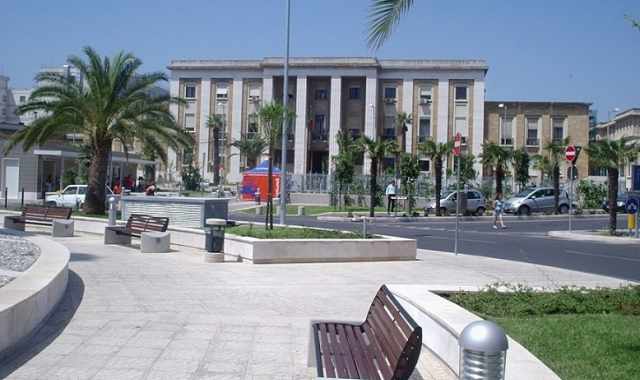 Bari, comitato contro la malasanità: «Troppa politica negli ospedali»