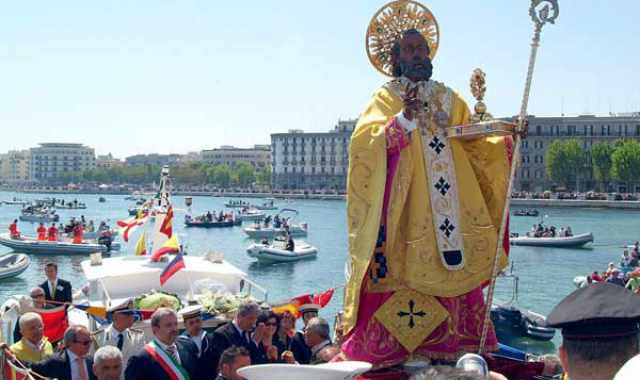 Arriva la festa di San Nicola, sagra provinciale all'insegna di ''spari'' e salsiccia