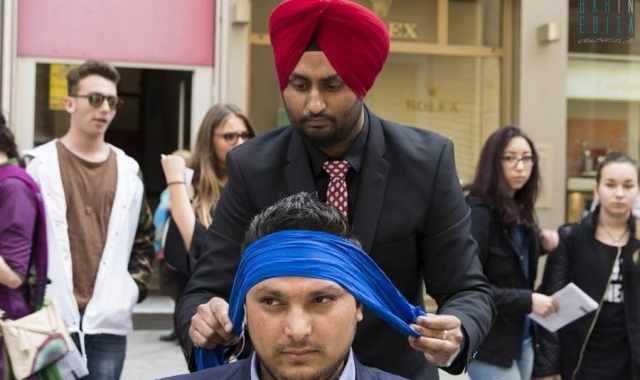 Turbanti colorati, feste vegetariane e pugnali proibiti:  la comunit barese dei Sikh