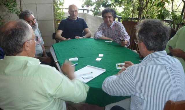 Bari, il ''circolo del tressette'': �Non vogliamo far morire la tradizione�