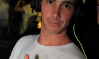 ''Trombetta'', beatbox vivente: riproduce qualsiasi suono con la bocca. Video