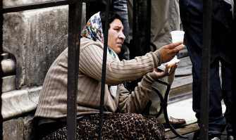 Nomadi in citt�: lo strano caso dei rom del Della Vittoria