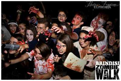 The Walking Dead: gli zombie arrivano anche a Bari, grazie a un corto