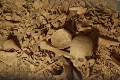 Massafra, sotto la chiesa un macabro luogo sepolto: � l'antico cimitero di San Toma