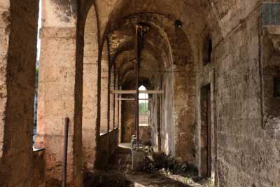 Fantasmi, monache, leggende e abbandono: � la misteriosa Masseria Dottula di Bari