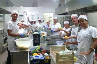 "Ethnic Cook": 25 cuochi di tutto il mondo cucinano le loro specialit� ai baresi