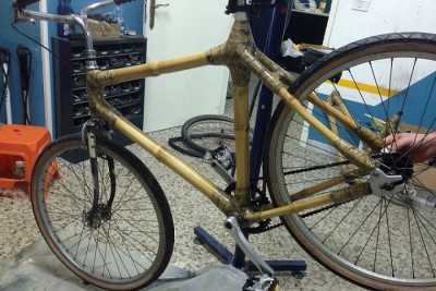 ''Passi da ciclope'': biciclette di bamb� nel quartiere San Paolo di Bari