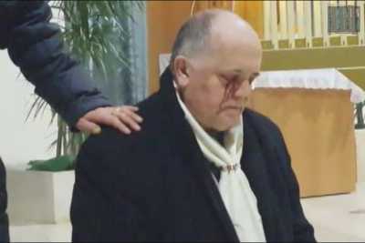 Bari, piange sangue in chiesa: �Non crediate che sia uno scherzo�. Il video