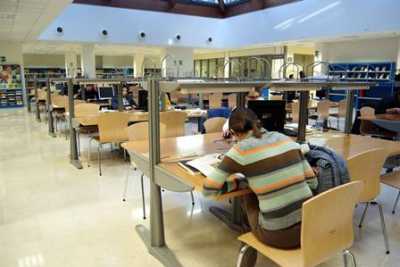 Biblioteca Nazionale, pochi visitatori: troppo lontana e mal collegata 