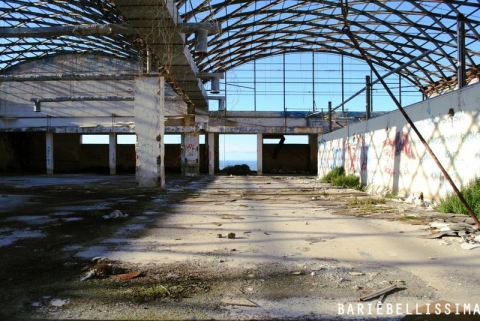 ''Bari � bellissima'', le immagini dei tanti luoghi abbandonati della citt�