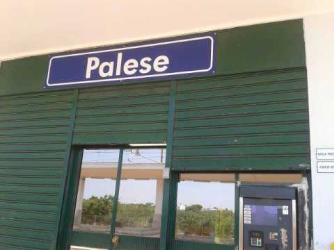 Palese in rivolta: Treni dimezzati per la deviazione in aeroporto