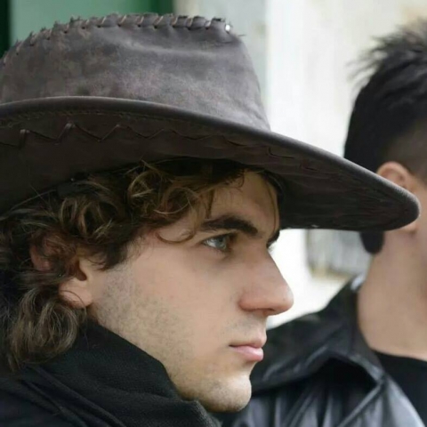 Marco Giannino: �La poesia � come un puzzle, ha mille pezzi e mille significati�