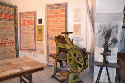 Lecce, la tipografia dove si stampa ancora con i caratteri mobili