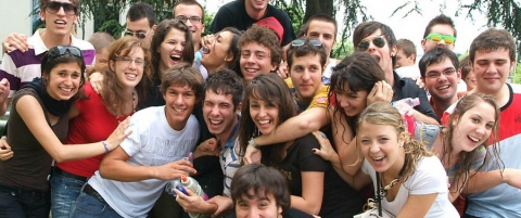 Da ''sei un cane'' a ''fighisstoppiss'': � il linguaggio dei teenager baresi