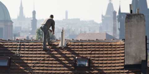 Gli spazzacamini, ci sono ancora: Ma oggi  un mestiere meno pericoloso