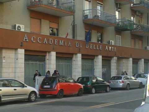 Gli ex studenti dell'Accademia di belle arti si associano: Apriamo strade lavorative
